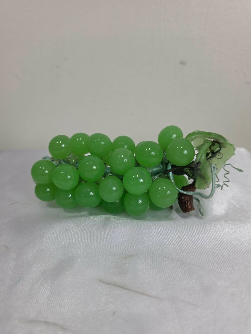 Vintage MCM Art Glass Hand Blown /Made Bunch of Green Grapes Cluster
